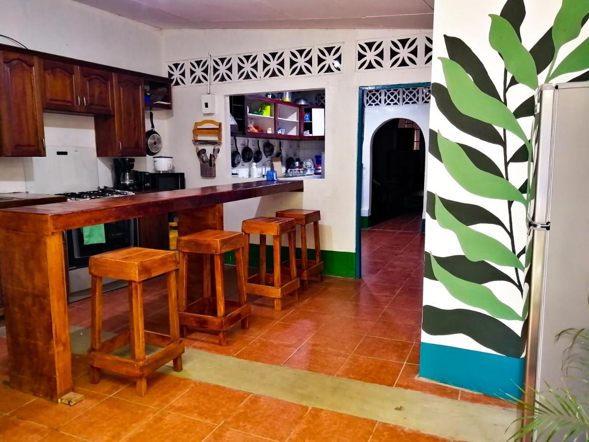 Hostal El Rio León 외부 사진