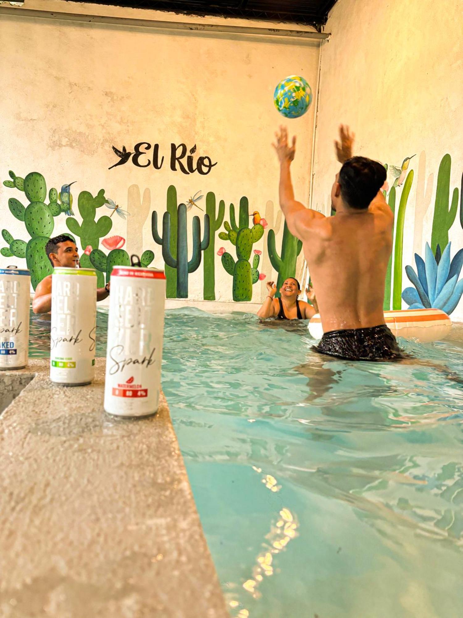 Hostal El Rio León 외부 사진