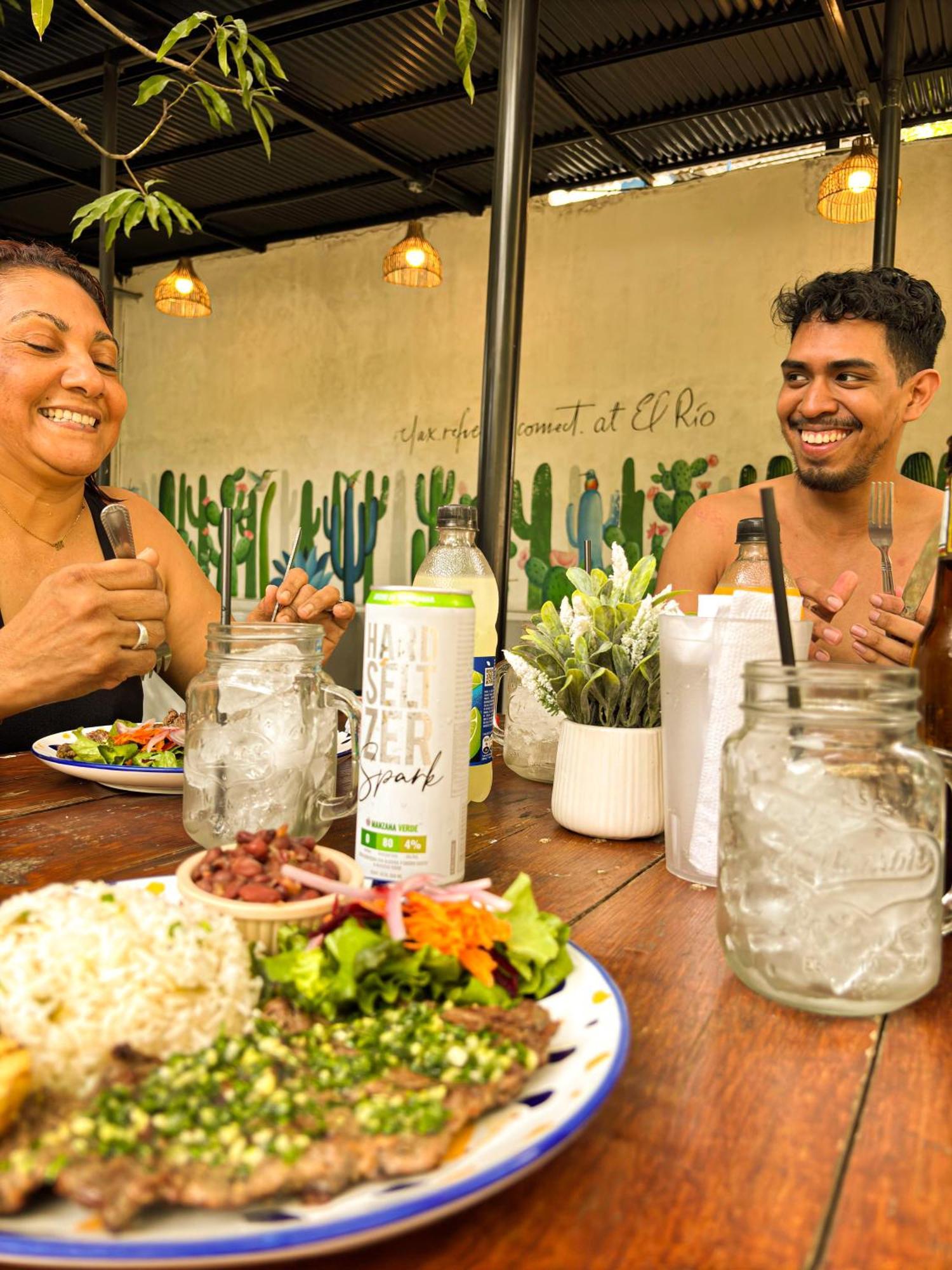 Hostal El Rio León 외부 사진